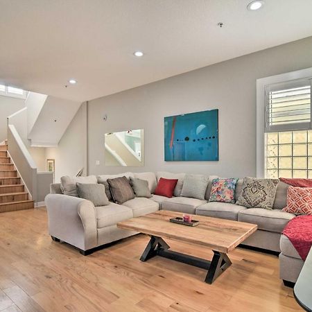 Coastal Sea Side Townhome - Walk To Beach! Clearwater Beach Eksteriør bilde