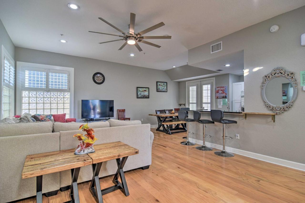 Coastal Sea Side Townhome - Walk To Beach! Clearwater Beach Eksteriør bilde